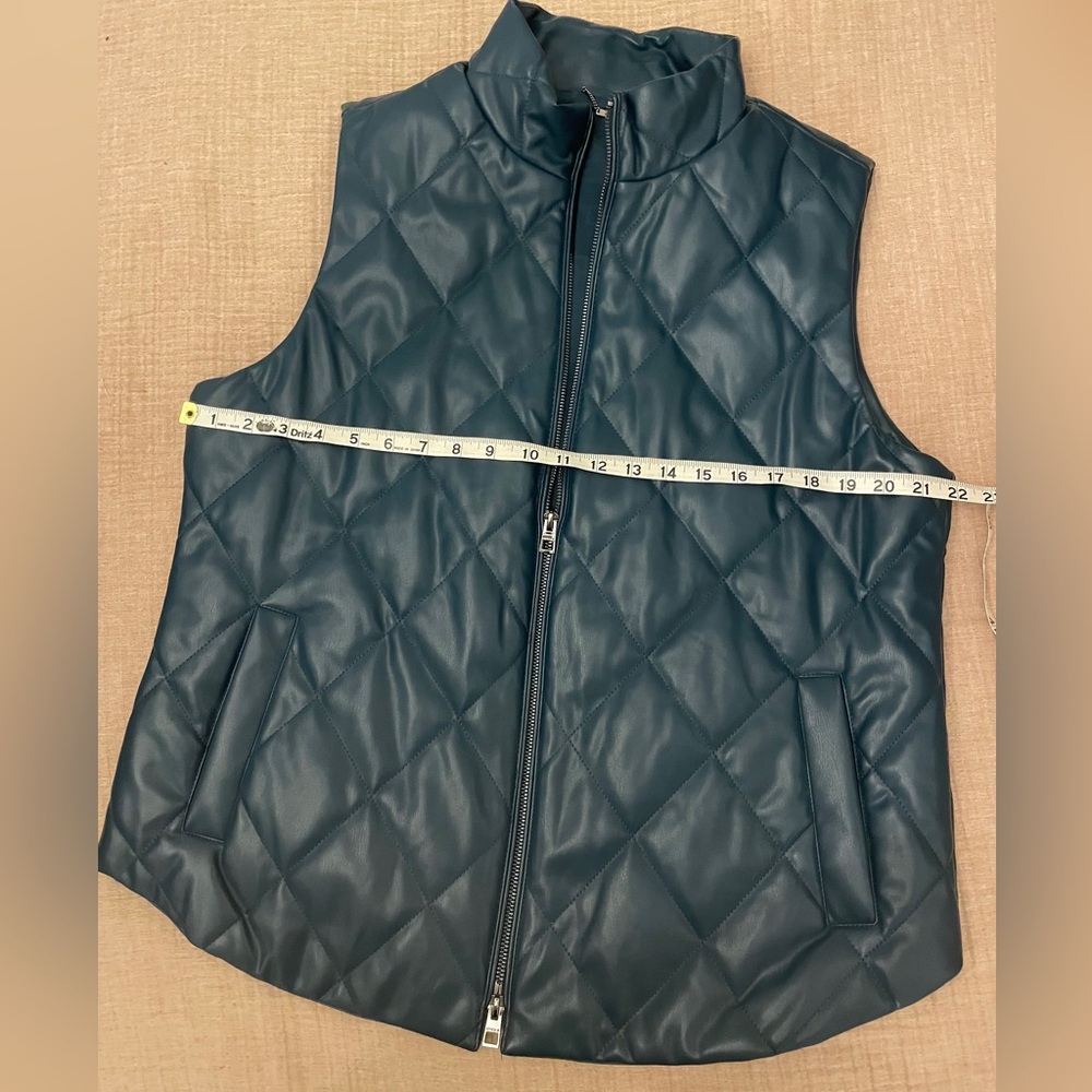 Chico’s Quilted Faux Leather Vest Dark Teal Luxe Layering Piece 12 - Picture 4 of 7